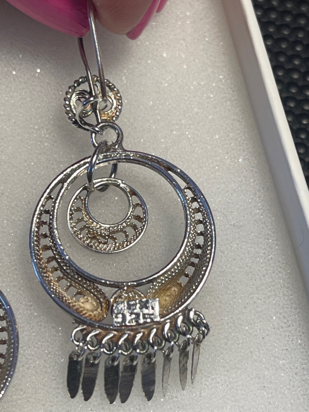 Silver filigree dangle earrings stamped Mex 925 - approx. 2.5” long (9 grams) - Picture 5 of 6